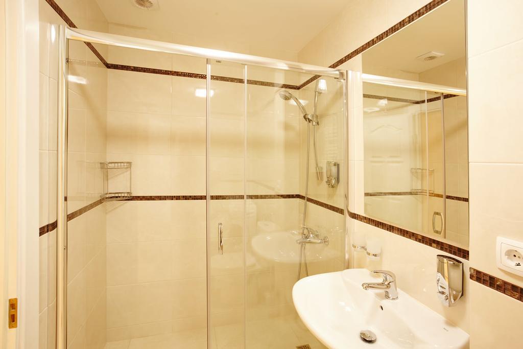 Central Park Apartments Chisinau Ngoại thất bức ảnh